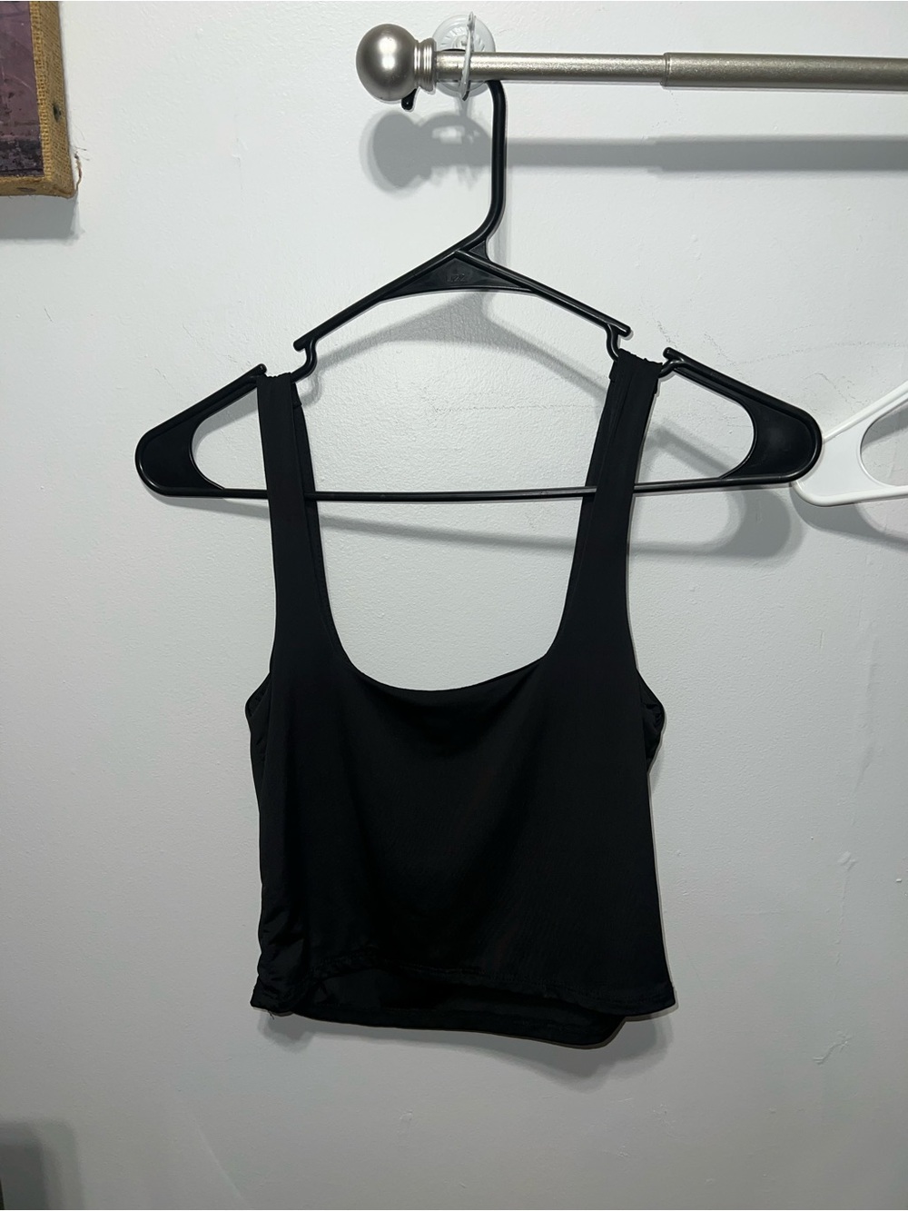 Black Scoop Neck Crop Tank